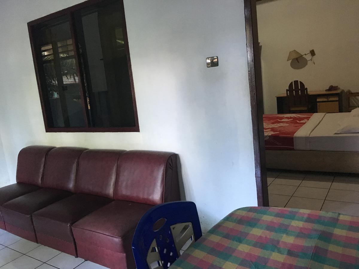 Tamasya Garden Hotel Kotamobagu Zewnętrze zdjęcie